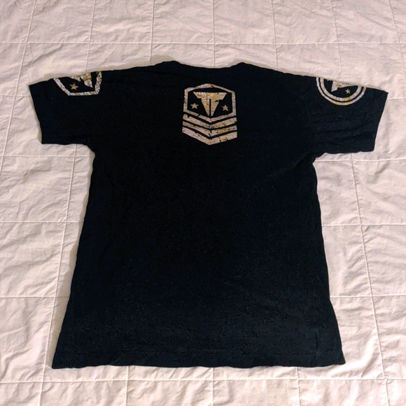 THROWDOWN graphics tee - Picture 5 of 6